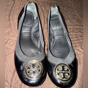 Tory Burch scrunch flats 🥿